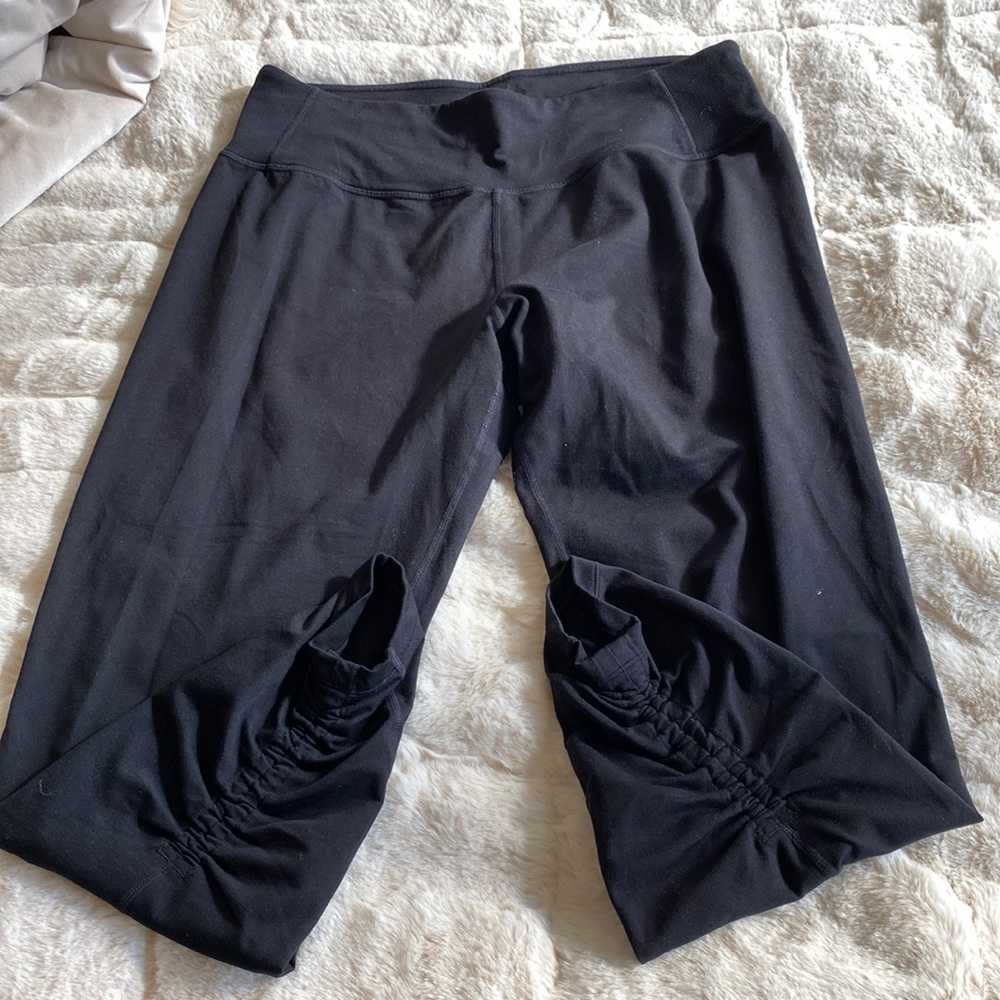 Athleta jogger with leg detail